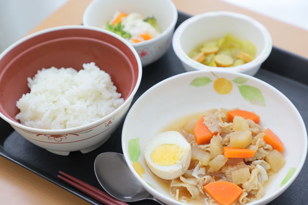 夕食